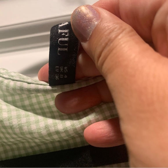 Gingham tie cropped shirt by zaful size 4 - Picture 4 of 6